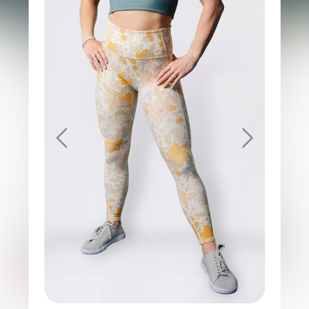 Twenty2 Nutrition Endurance Floral Legging - 24” Inseam